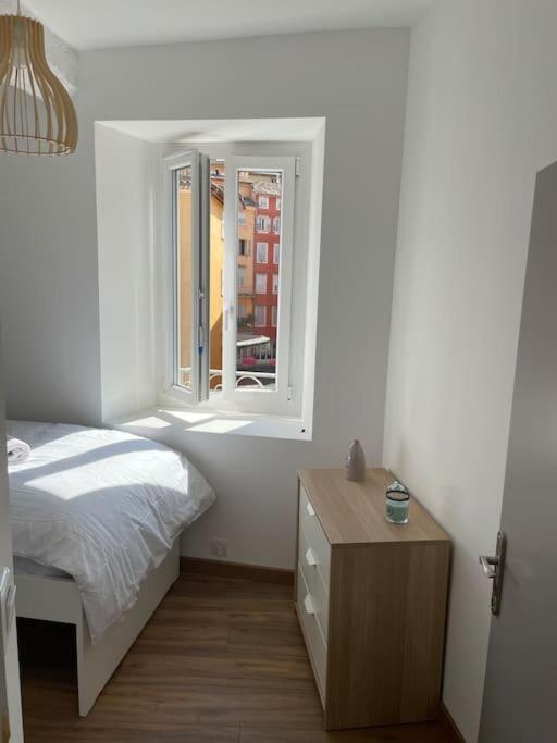 Grand Appartement Hyper Centre גראס מראה חיצוני תמונה